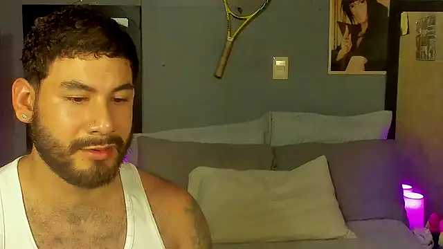 Snapshot of Prometeo-grizzly chatting on 01-20-25, 09:01 Prometeo-grizzly online show from 01-20-25, 09:01