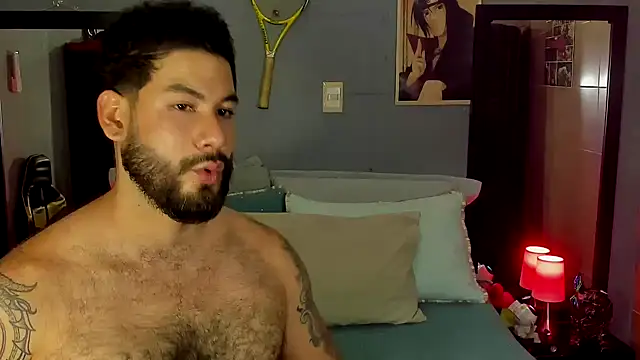 Snapshot of Prometeo-grizzly chatting on 02-25-25, 07:36 Prometeo-grizzly online show from 02-25-25, 07:36