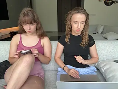 Nura n Sarah online show from 03-16-26, 05:13