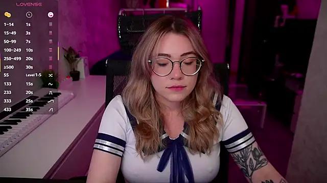 Snapshot of RemyCute chatting on 09-12-25, 07:03 RemyCute online show from 09-12-25, 07:03