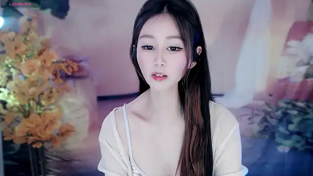 Aimee-520 online show from 01-18-25, 01:40