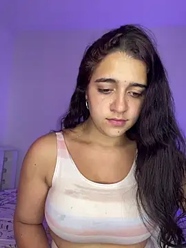 Alicia Ruiz online show from 11-13-25, 06:18