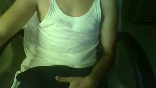 Snapshot of FranciCazzone chatting on 09-24-25, 08:23 FranciCazzone online show from 09-24-25, 08:23