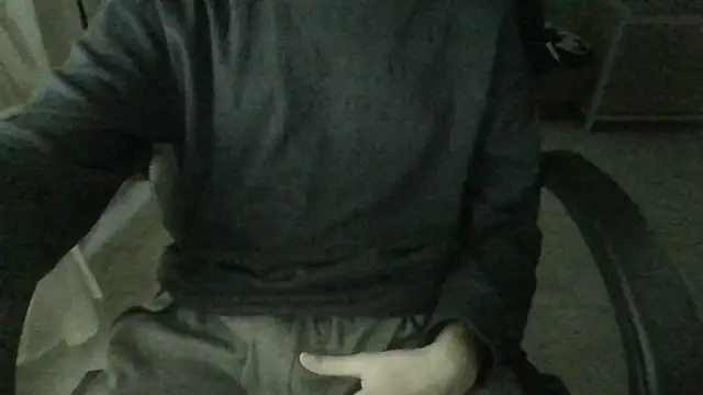 Snapshot of FranciCazzone chatting on 10-30-25, 07:14 FranciCazzone online show from 10-30-25, 07:14