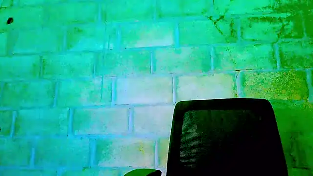 Snapshot of nzanizy chatting on 01-20-25, 05:06 nzanizy online show from 01-20-25, 05:06