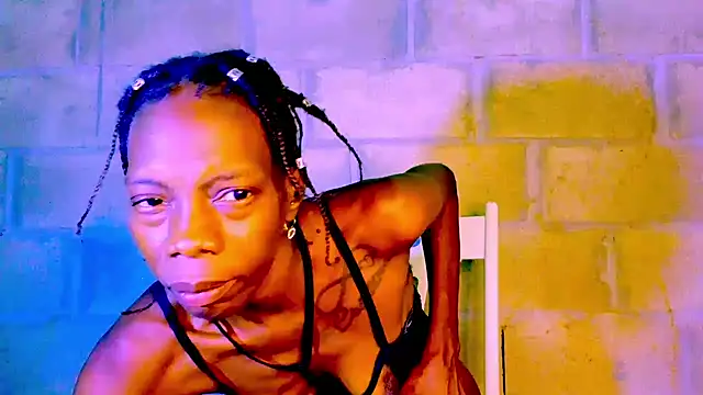 Snapshot of nzanizy chatting on 01-27-25, 08:28 nzanizy online show from 01-27-25, 08:28