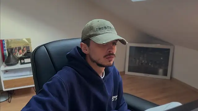 naked psy online show from 11-05-25, 09:20