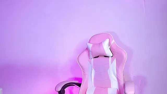 Snapshot of _girl_fernanda_ chatting on 02-07-25, 06:03 girl fernanda online show from 02-07-25, 06:03