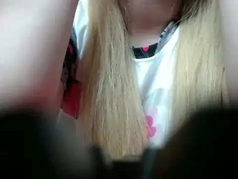 69liamilk69 online show from 12-02-24, 04:20