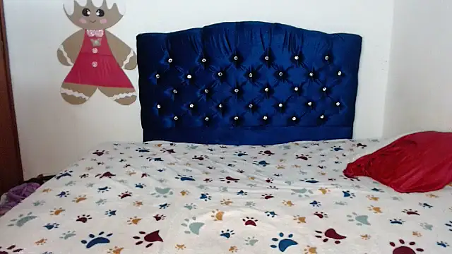 69liamilk69 online show from 11-21-25, 04:33