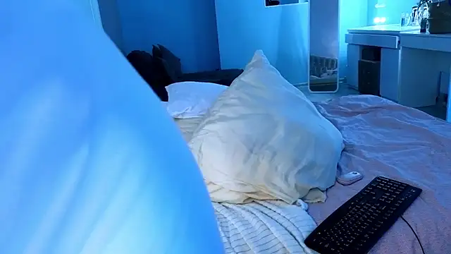 Snapshot of MissSiona chatting on 01-09-25, 08:24 MissSiona online show from 01-09-25, 08:24