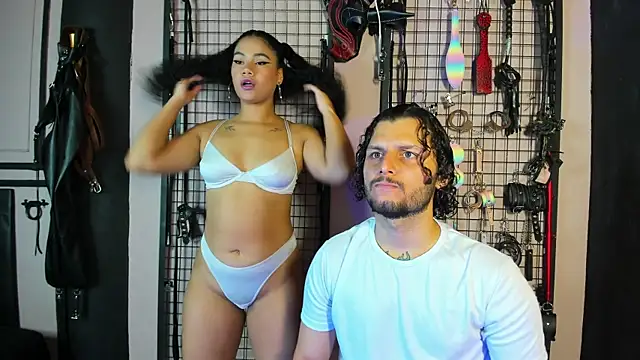 Snapshot of Twisted_Fantasy chatting on 12-27-24, 03:48 Twisted Fantasy online show from 12-27-24, 03:48