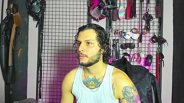 Snapshot of Twisted_Fantasy chatting on 01-29-25, 12:02 Twisted Fantasy online show from 01-29-25, 12:02