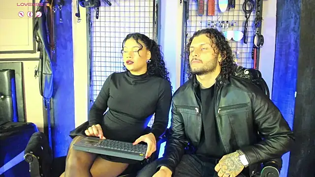 Snapshot of Twisted_Fantasy chatting on 10-01-25, 04:29 Twisted Fantasy online show from 10-01-25, 04:29