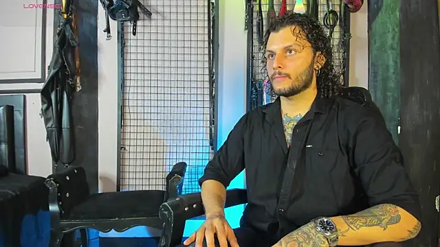 Snapshot of Twisted_Fantasy chatting on 10-07-25, 03:36 Twisted Fantasy online show from 10-07-25, 03:36