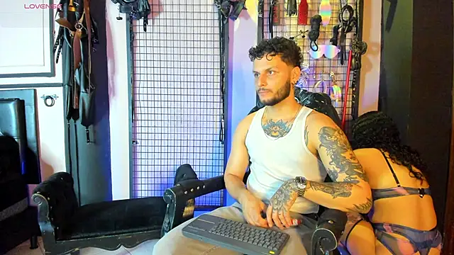 Snapshot of Twisted_Fantasy chatting on 11-08-25, 05:29 Twisted Fantasy online show from 11-08-25, 05:29