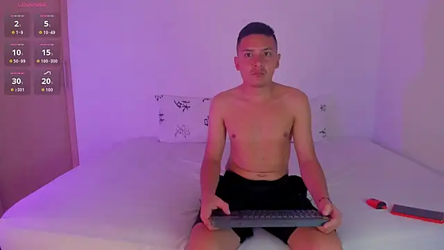 Lindsay and Dariksoon online show from 11-05-25, 03:28