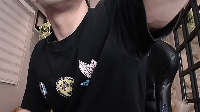 Snapshot of alexgiraldo_ chatting on 01-13-25, 11:19 alexgiraldo online show from 01-13-25, 11:19