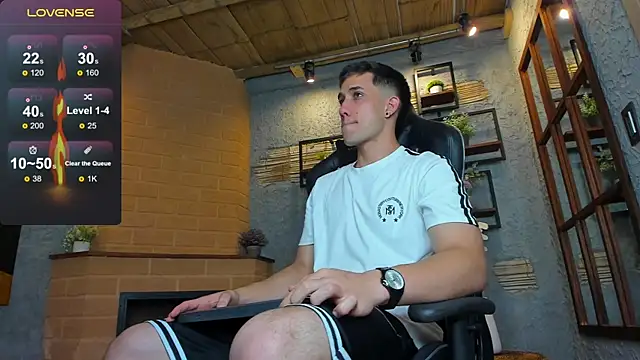 Snapshot of alexgiraldo_ chatting on 02-18-25, 11:22 alexgiraldo online show from 02-18-25, 11:22