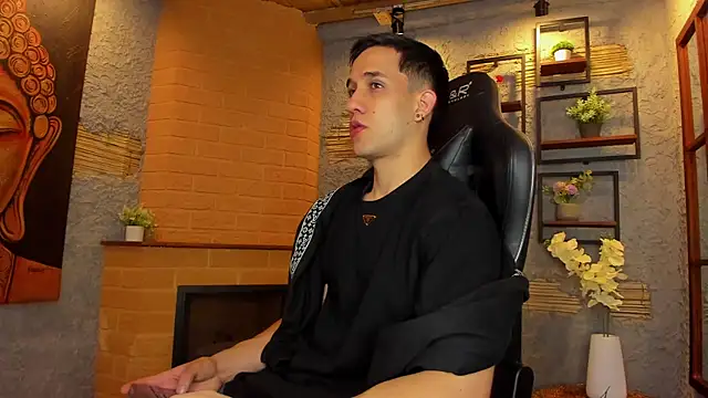 Snapshot of alexgiraldo_ chatting on 03-06-25, 11:25 alexgiraldo online show from 03-06-25, 11:25