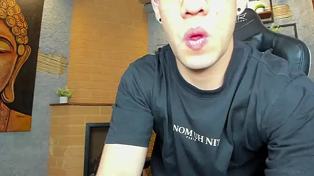 Snapshot of alexgiraldo_ chatting on 03-10-25, 11:21 alexgiraldo online show from 03-10-25, 11:21