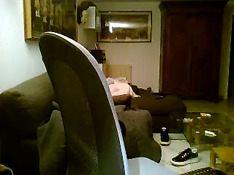 Snapshot of maciste26 chatting on 12-15-24, 12:40 maciste26 online show from 12-15-24, 12:40
