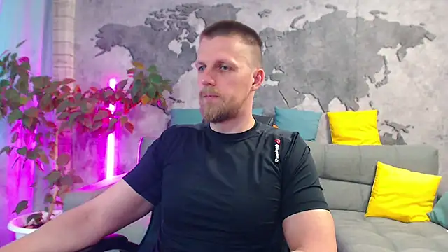 Snapshot of VikingChrisss chatting on 06-27-26, 10:42 VikingChrisss online show from 06-27-26, 10:42