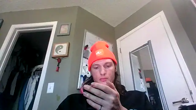 Snapshot of Edgeof26 chatting on 02-07-26, 05:49 Edgeof26 online show from 02-07-26, 05:49