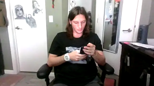 Snapshot of Edgeof26 chatting on 02-14-26, 08:05 Edgeof26 online show from 02-14-26, 08:05