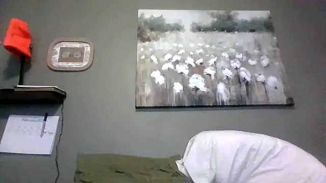 Snapshot of Edgeof26 chatting on 02-16-26, 12:29 Edgeof26 online show from 02-16-26, 12:29