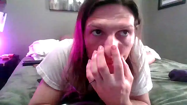 Snapshot of Edgeof26 chatting on 02-21-26, 11:17 Edgeof26 online show from 02-21-26, 11:17