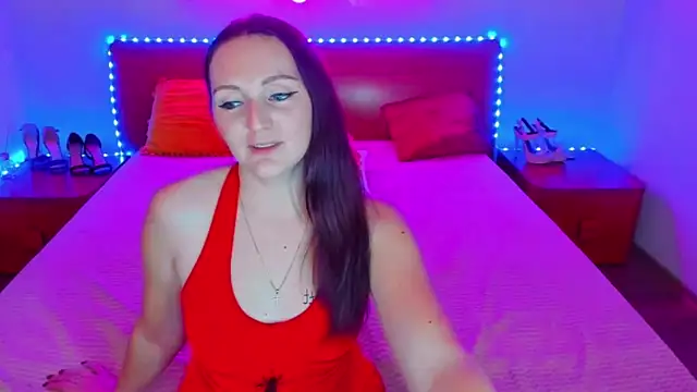 Snapshot of MagicEyess chatting on 12-08-24, 10:19 MagicEyess online show from 12-08-24, 10:19