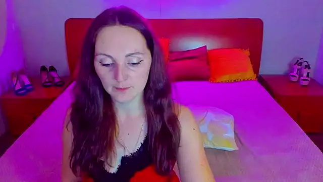 Snapshot of MagicEyess chatting on 12-28-24, 03:37 MagicEyess online show from 12-28-24, 03:37