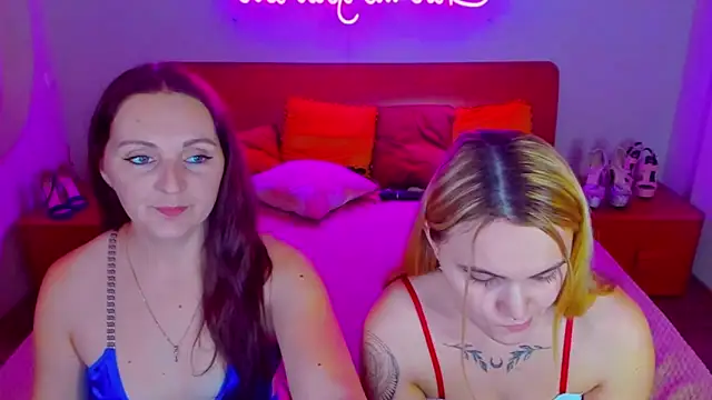 Snapshot of MagicEyess chatting on 12-30-24, 11:26 MagicEyess online show from 12-30-24, 11:26