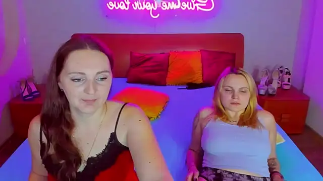 Snapshot of MagicEyess chatting on 01-11-25, 07:17 MagicEyess online show from 01-11-25, 07:17
