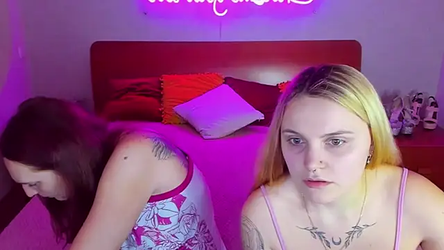 Snapshot of MagicEyess chatting on 02-02-25, 07:20 MagicEyess online show from 02-02-25, 07:20