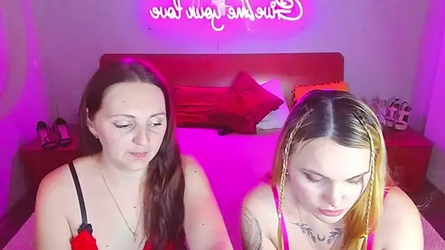 Snapshot of MagicEyess chatting on 02-14-25, 11:21 MagicEyess online show from 02-14-25, 11:21