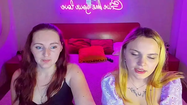 Snapshot of MagicEyess chatting on 03-08-25, 10:43 MagicEyess online show from 03-08-25, 10:43