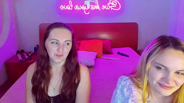 Snapshot of MagicEyess chatting on 03-08-25, 01:47 MagicEyess online show from 03-08-25, 01:47