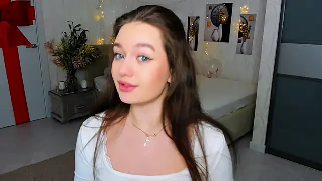 MiracleCurly online show from 02-13-25, 07:21