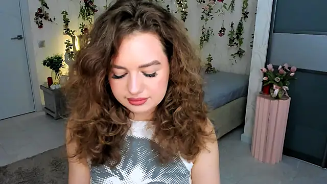 MiracleCurly online show from 04-20-26, 04:10