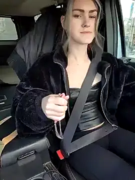 Snapshot of Lilmissvyx chatting on 02-05-25, 04:36 Lilmissvyx online show from 02-05-25, 04:36