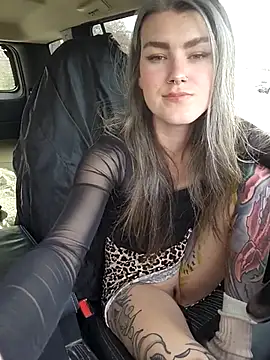 Snapshot of Lilmissvyx chatting on 03-21-25, 12:51 Lilmissvyx online show from 03-21-25, 12:51