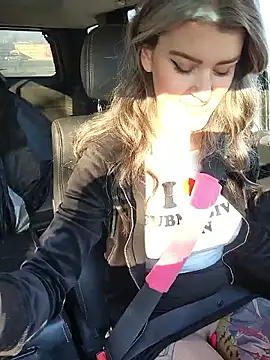 Snapshot of Lilmissvyx chatting on 02-24-26, 04:38 Lilmissvyx online show from 02-24-26, 04:38