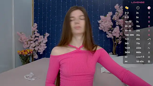 Snapshot of -Mirror-Girl- chatting on 02-18-25, 02:59 -Mirror-Girl- online show from 02-18-25, 02:59