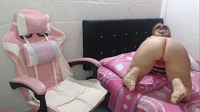 jade04 roberts online show from 01-18-25, 12:02