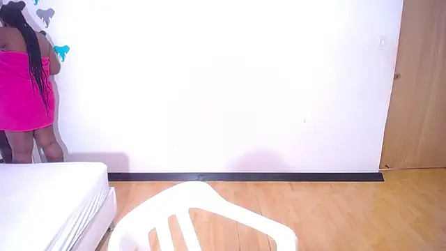 Snapshot of cock_whisperer69_ chatting on 03-20-25, 01:26 cock whisperer69 online show from 03-20-25, 01:26