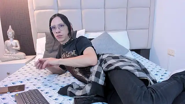 Hecatee 77 online show from 03-11-25, 07:36