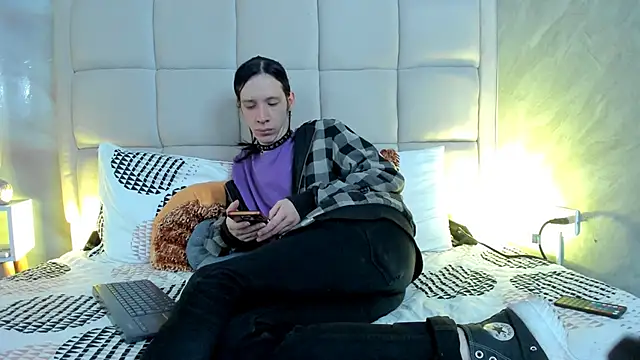 Hecatee 77 online show from 02-21-26, 08:43