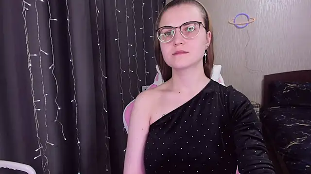 MissBrightShine online show from 02-19-25, 05:06